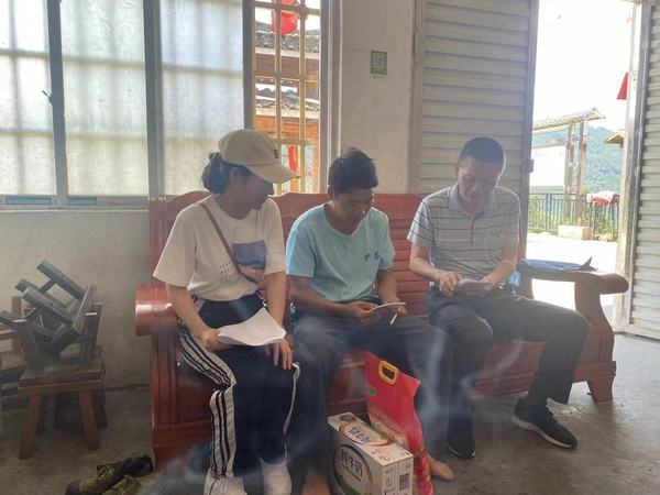 情系帮扶户 走访送温暖4.jpg